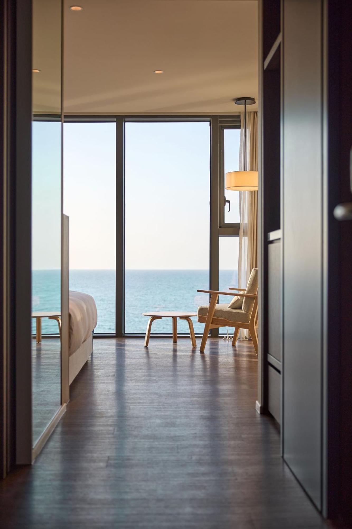 Premier Deluxe Double Ocean View