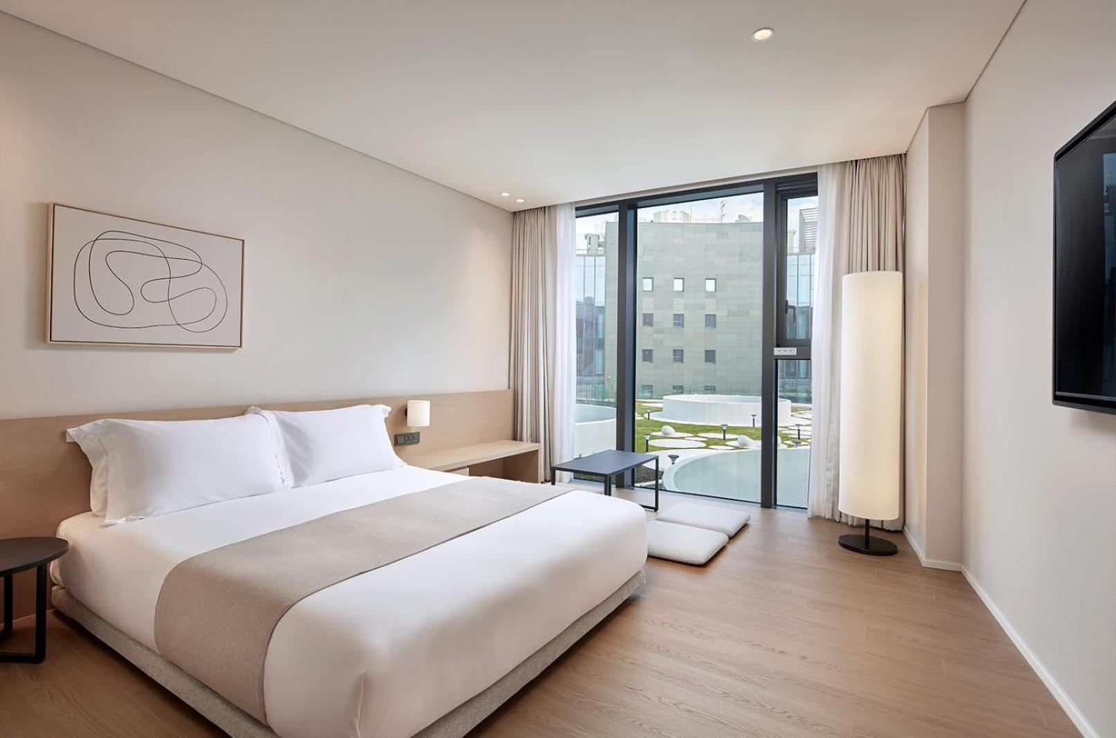 Deluxe Ondol Garden View